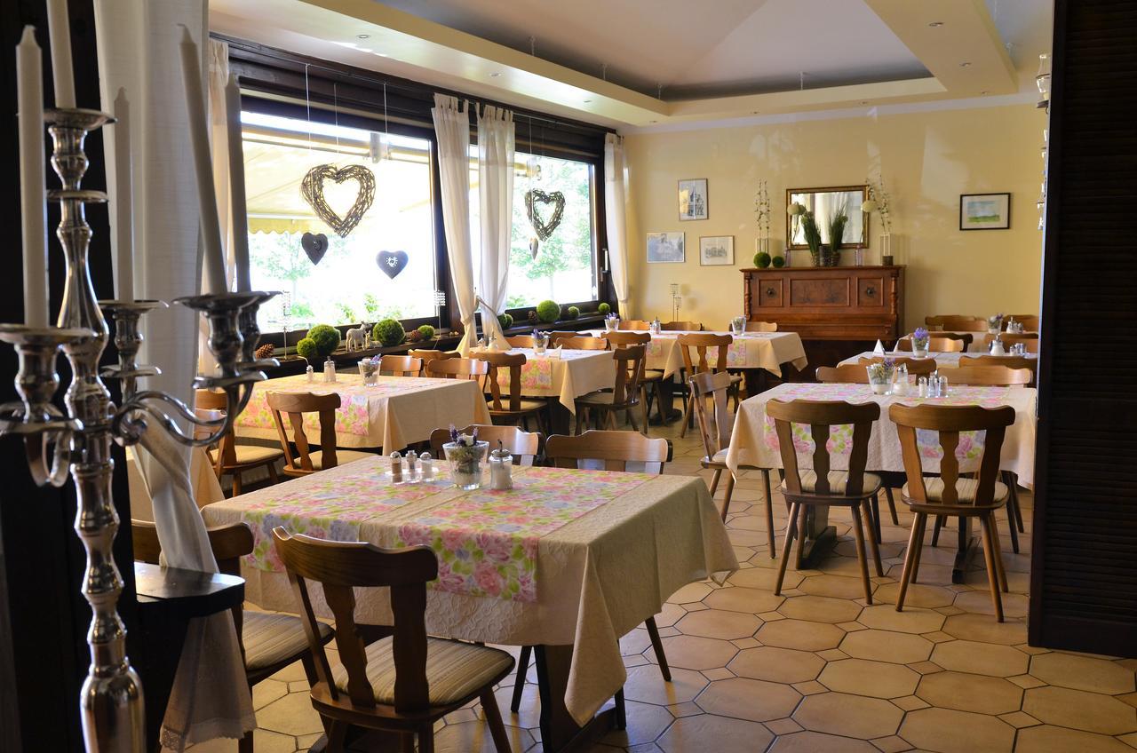 Hotel Waldschloss Bad Camberg Luaran gambar